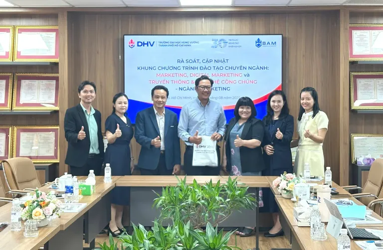 DHV - Trường Đại Học Hùng Vương TPHCM
