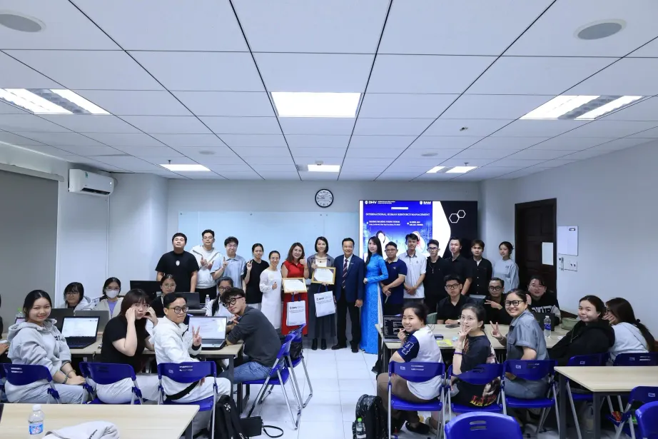 DHV - Trường Đại Học Hùng Vương TPHCM